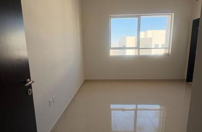 Apartment - 2 Bedrooms - 2 Bathrooms for rent in Downtown Fujairah - Fujairah