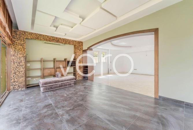 65181118 - Property Image 3