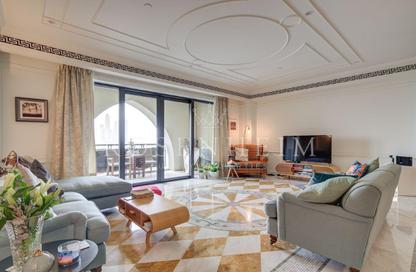 Apartment - 2 Bedrooms - 3 Bathrooms for rent in Palazzo Versace - Culture Village - Dubai