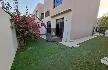 Villa - 2 Bedrooms - 4 Bathrooms for rent in Nasma Residence - Al Tai - Sharjah