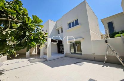 Villa - 5 Bedrooms - 6 Bathrooms for rent in Meadows 4 - Meadows - Dubai