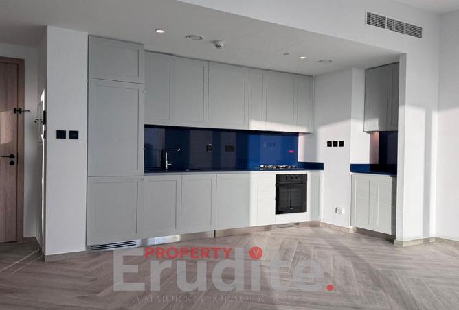 2PJ9UosnsAa - صورة العقار 2