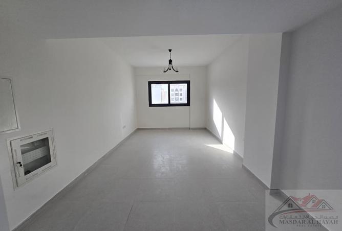 72722243 - Property Image 2