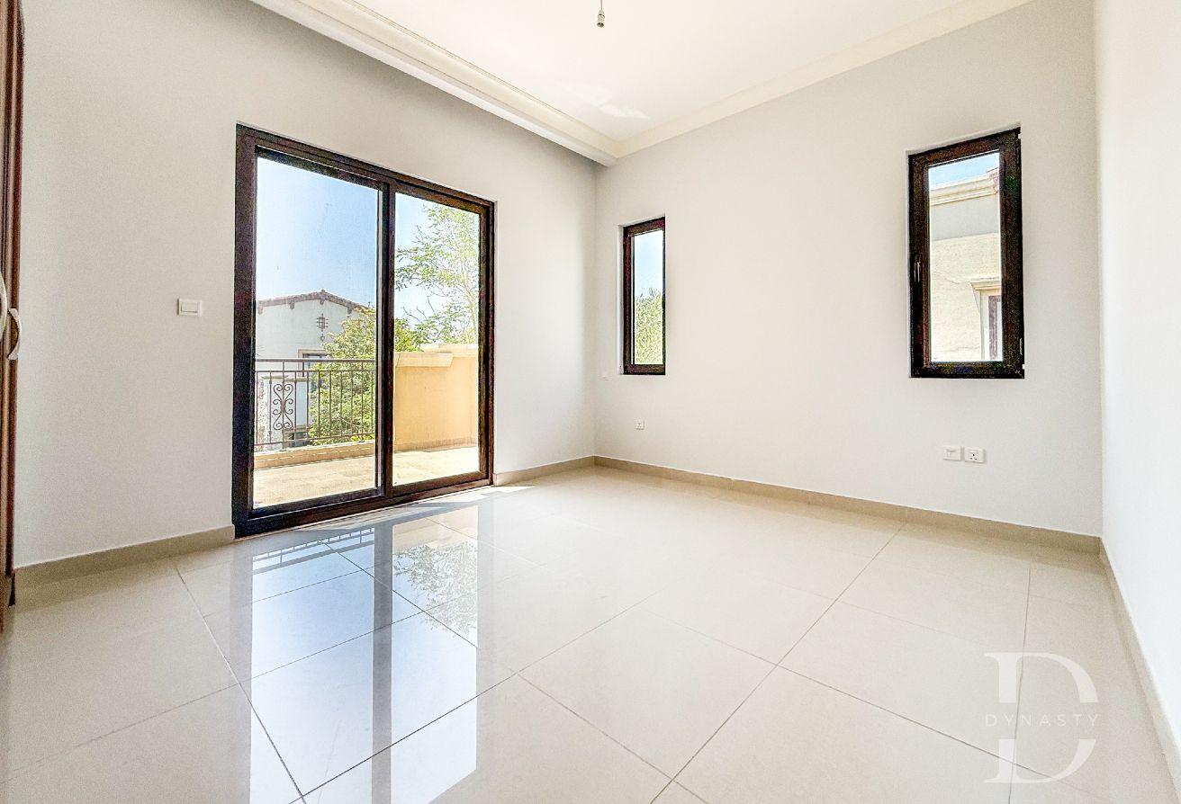Rare To Market | Large 4 Bed | Ready To Move photo 12