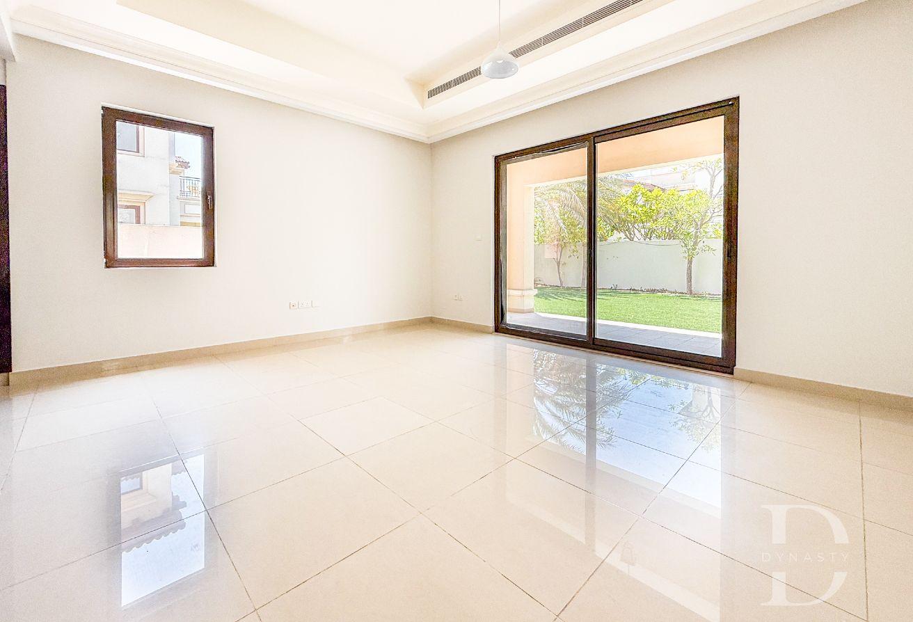 Rare To Market | Large 4 Bed | Ready To Move photo 8