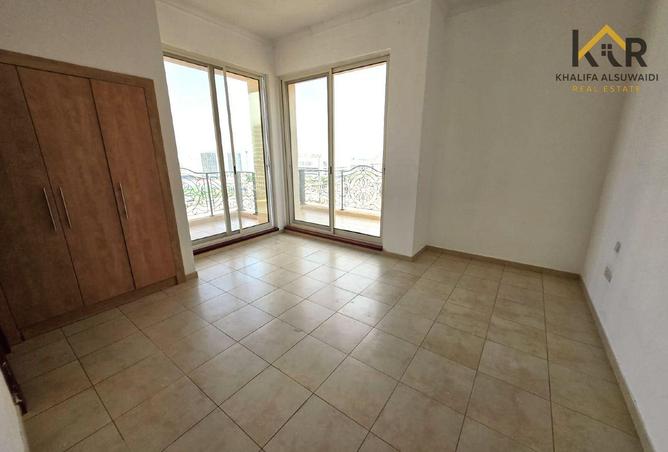 135182690 - Property Image 3