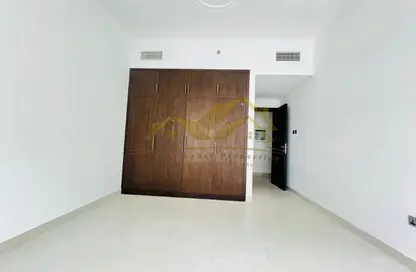 Apartment - 1 Bedroom - 2 Bathrooms for rent in Jumeirah Garden City - Al Satwa - Dubai