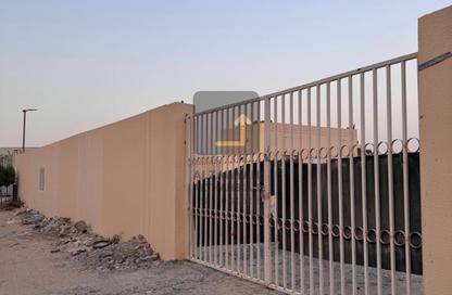 Land - Studio for rent in Al Sajaa - Sharjah