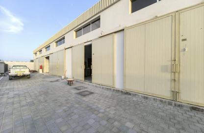 Warehouse - Studio - 1 Bathroom for rent in Al Noud - Al Ain