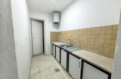 Warehouse - Studio - 1 Bathroom for rent in Al Noud - Al Ain