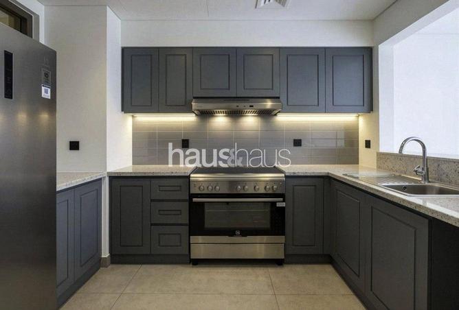 98703917 - Property Image 2