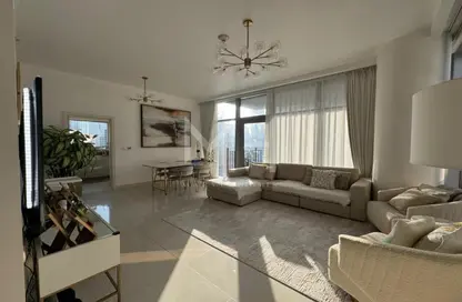 Apartment - 1 Bedroom - 2 Bathrooms for rent in Boulevard Crescent Tower 2 - BLVD Crescent - Downtown Dubai - Dubai