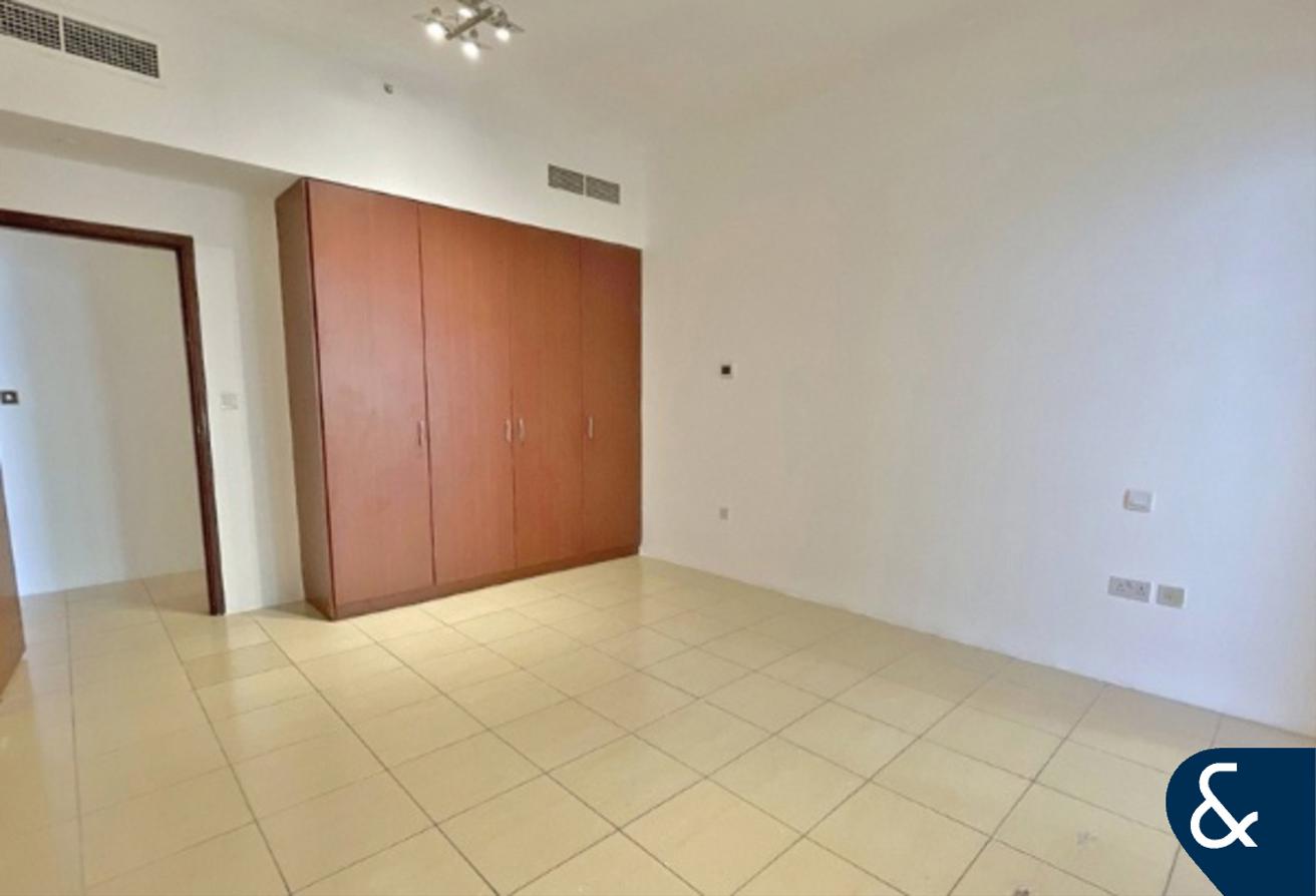 Unfurnished | 4 Bedrooms | Vacant | 3 Baths photo 12