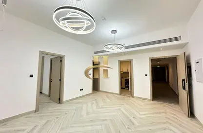 شقة - غرفة نوم - 2 حمامات للايجار في امباير ريزيدينس - ديستريكت 17 - قرية جميرا الدائرية - دبي