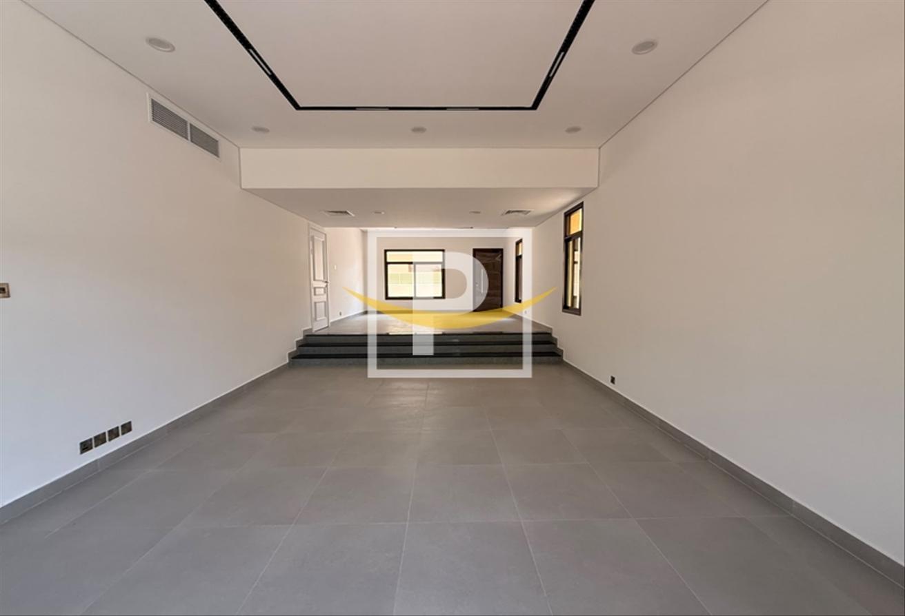 Fully Renovated | Bright 4BR Villa | Near Parks photo 5