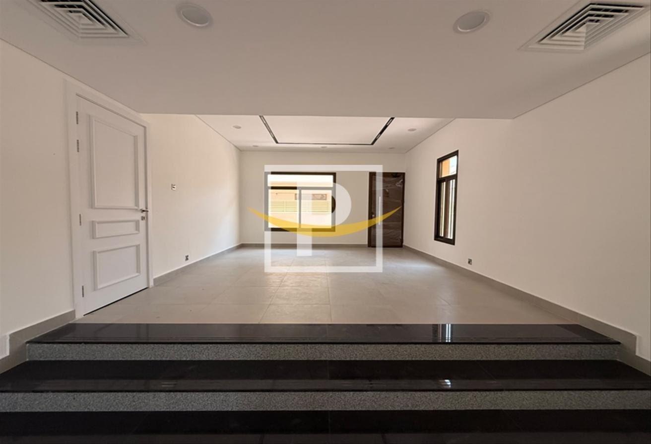 Fully Renovated | Bright 4BR Villa | Near Parks photo 6