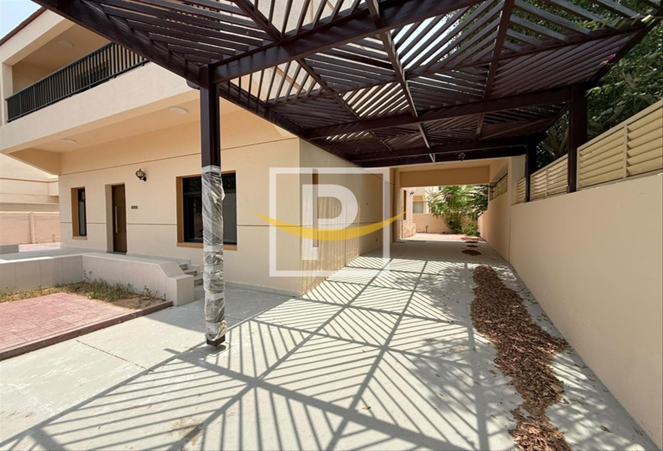 Fully Renovated | Bright 4BR Villa | Near Parks photo 4