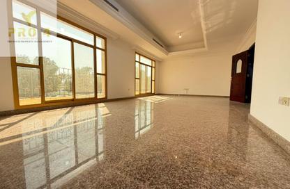 Apartment - 3 - 5 for rent in Al Muroor Building - Sultan Bin Zayed the First Street - Muroor Area - Abu Dhabi