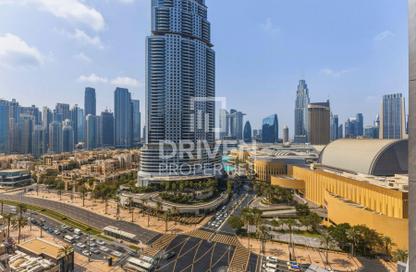 Apartment - 2 Bedrooms - 2 Bathrooms for rent in Boulevard Point - Downtown Dubai - Dubai