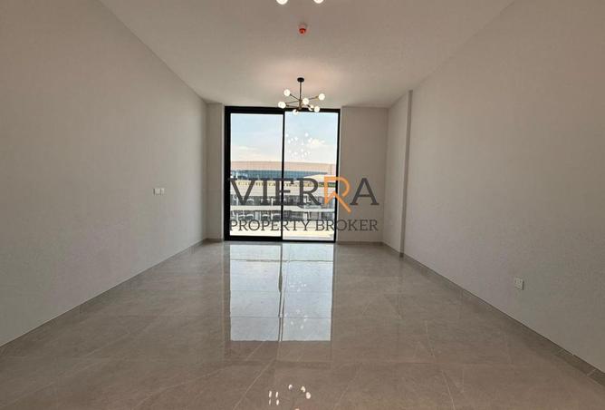 99121439 - Property Image 2