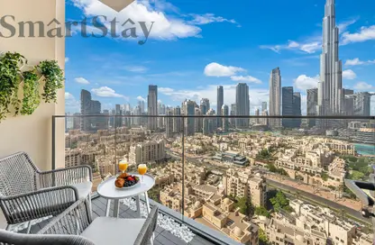Apartment - 2 Bedrooms - 2 Bathrooms for rent in Burj Royale - Downtown Dubai - Dubai