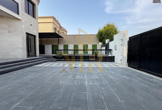 81132120 - Property Image 3