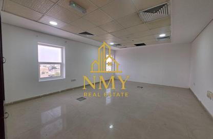 Office Space - 2 Bedrooms - 1 Bathroom for rent in Court Villa - Dafan Al Khor - Ras Al Khaimah