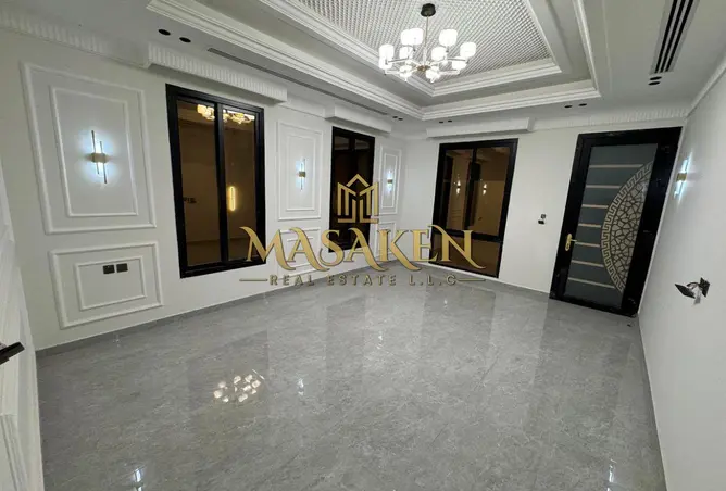 155057615 - Property Image 2