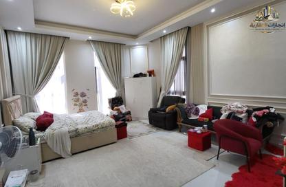 Villa - 5 Bedrooms - 7 Bathrooms for rent in Al Yasmeen 1 - Al Yasmeen - Ajman