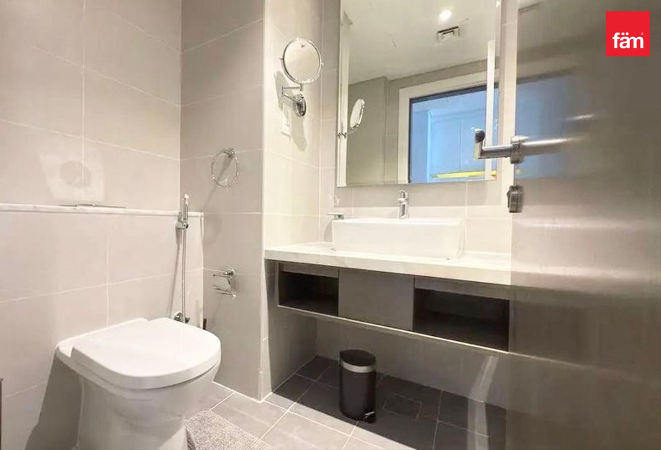 Cozy Studio | Fully Furnished | Canal View photo 7