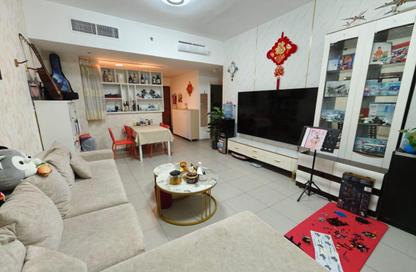 Apartment - 3 Bedrooms - 3 Bathrooms for sale in Zahra Breeze Apartments 3B - Zahra Breeze Apartments 3 - Zahra Breeze Apartments - Town Square - Dubai