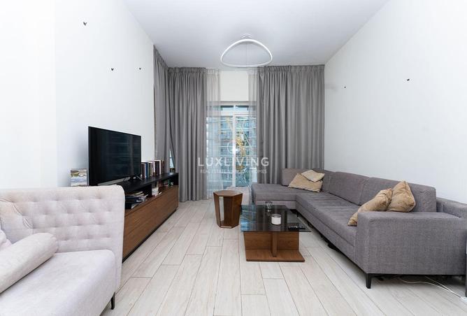 99122910 - Property Image 2