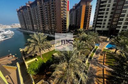 Apartment - 2 Bedrooms - 3 Bathrooms for rent in Marina Residences 6 - Marina Residences - Palm Jumeirah - Dubai