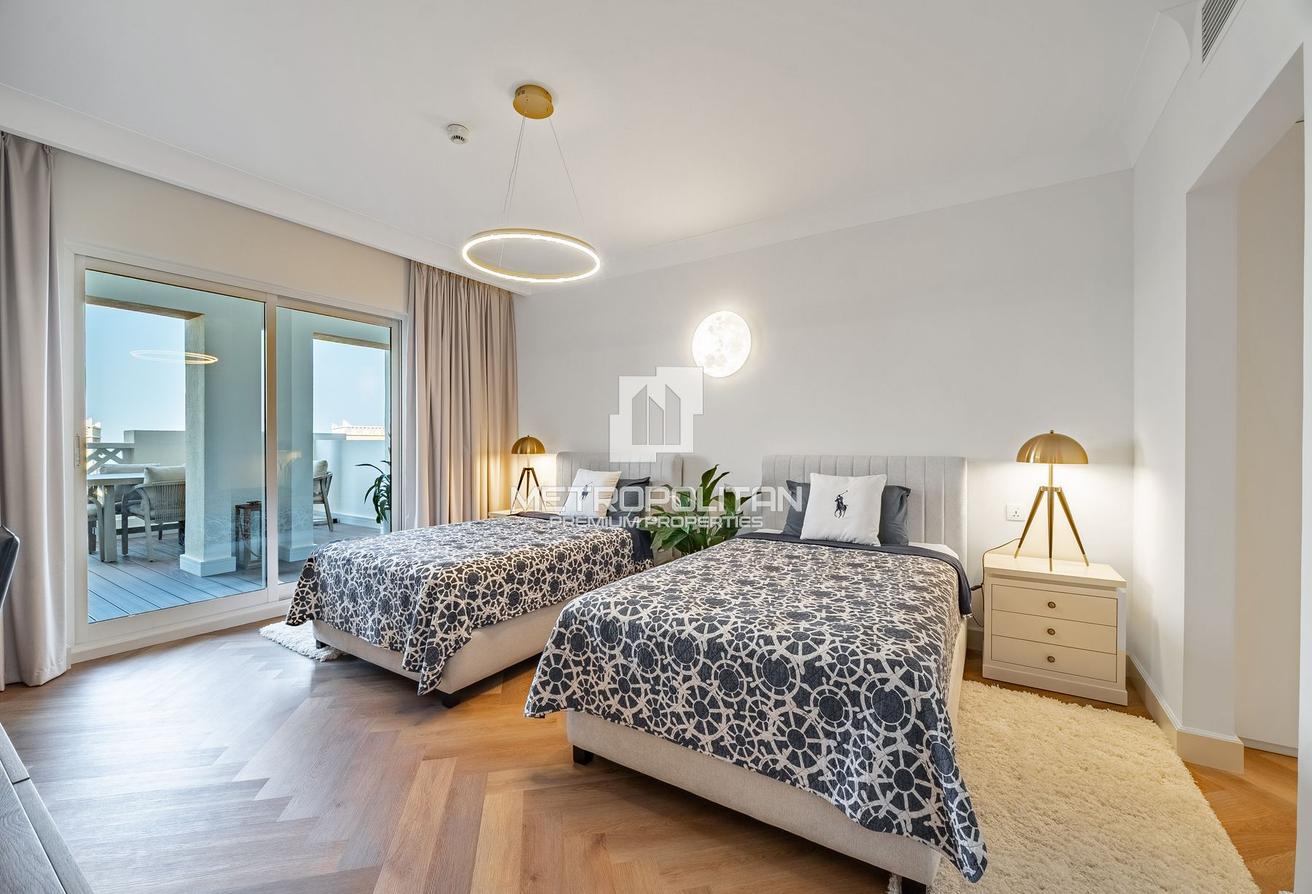 Modern Upgrade| Brand New Furnished| Beach| Vacant photo 5