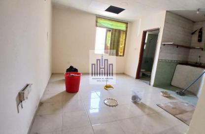 Apartment - Studio - 1 Bathroom for rent in Muwaileh - Sharjah