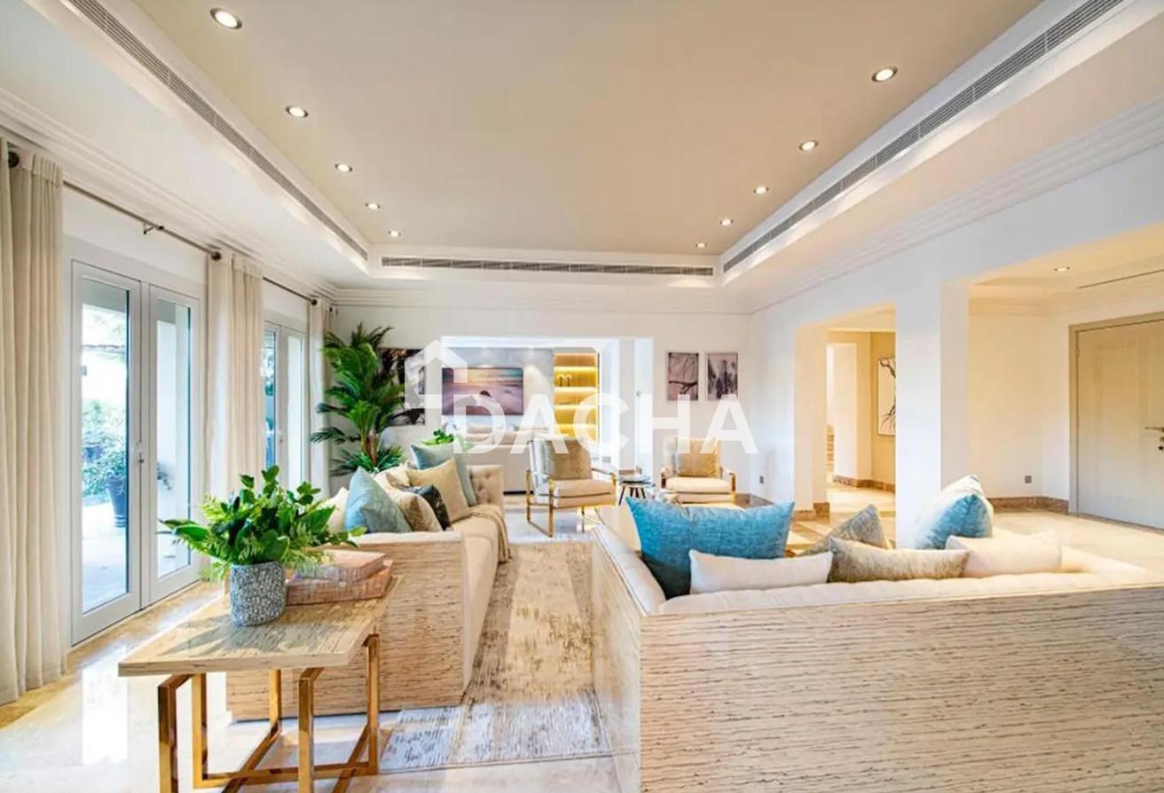 Luxury | Fully Furnished | Lake Backing photo 19
