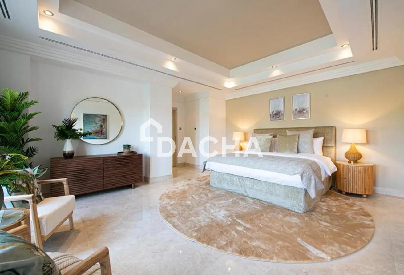 Luxury | Fully Furnished | Lake Backing photo 13