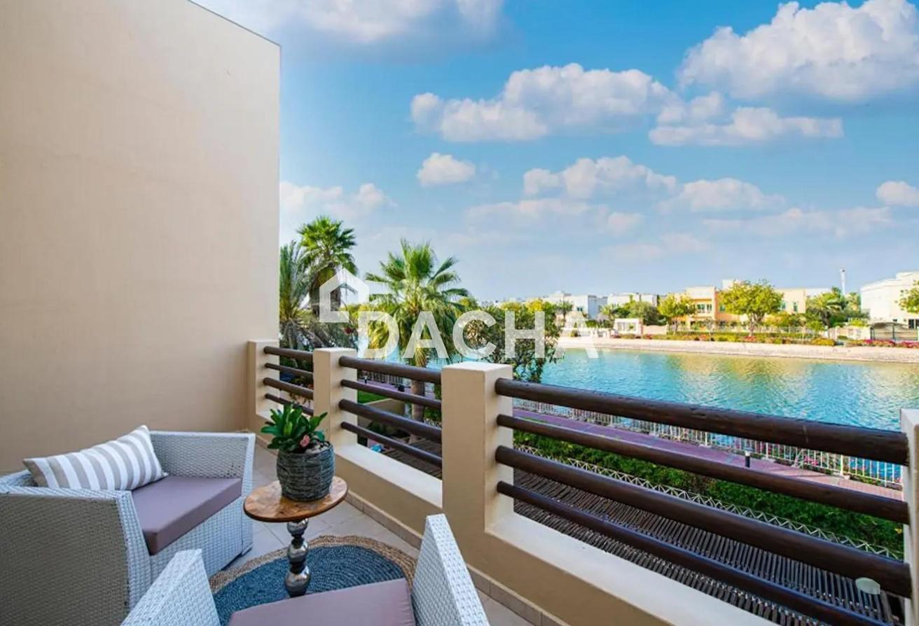 Luxury | Fully Furnished | Lake Backing photo 17