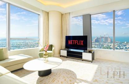 Apartment - 1 - 2 for sale in The Palm Tower - Palm Jumeirah - Dubai