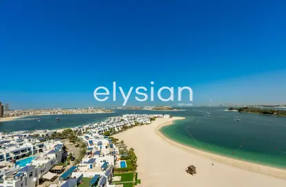 شقة - 2 غرف نوم - 4 حمامات للايجار في الخضراوي - مساكن شور لاين - نخلة جميرا - دبي