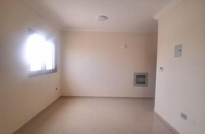 Apartment - Studio - 1 Bathroom for rent in Al Thani Muwaileh - Muwaileh Commercial - Sharjah