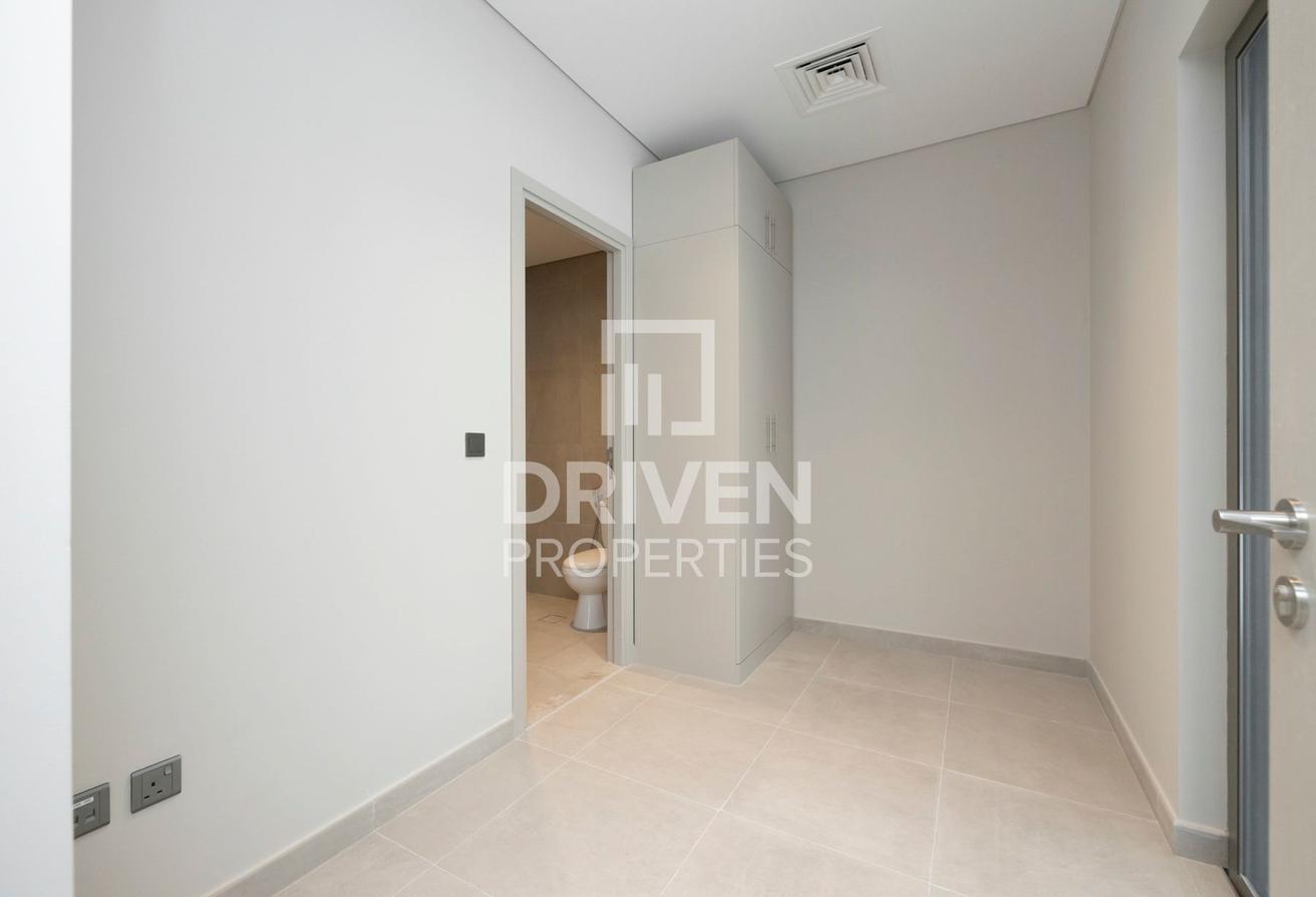 Ready To Move in | Area Expert | Several Options photo 10