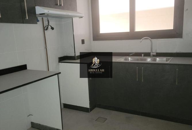 82396157 - Property Image 3