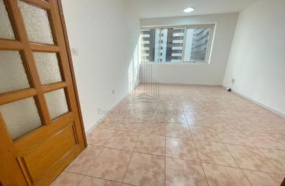 Apartment - 2 Bedrooms - 2 Bathrooms for rent in Tourist Club Area - Abu Dhabi Apartment - 2 Bedrooms - 2 Bathrooms for rent in Tourist Club Area - Abu Dhabi