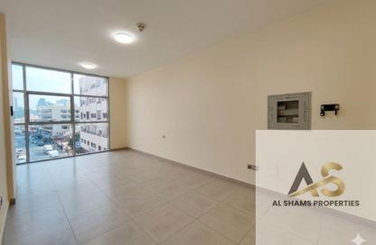 Apartment - Studio - 1 Bathroom for rent in Al Souk Al Kabeer - Bur Dubai - Dubai Apartment - Studio - 1 Bathroom for rent in Al Souk Al Kabeer - Bur Dubai - Dubai