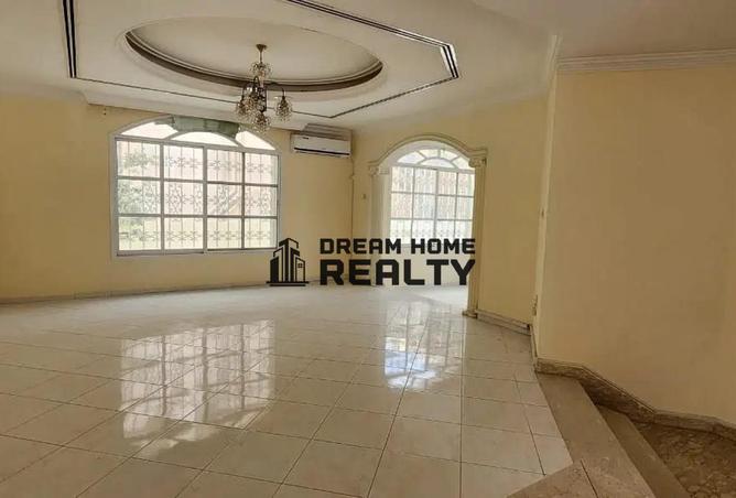 74236022 - Property Image 2