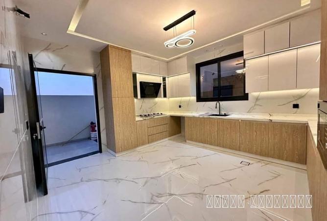 81123382 - Property Image 3