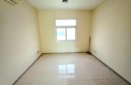 Apartment - Studio - 1 Bathroom for rent in Fire Station Road - Muwaileh - Sharjah