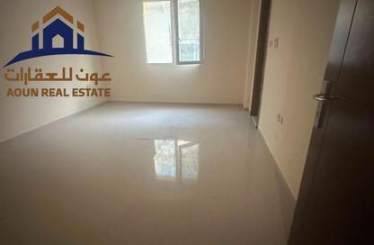 Apartment - 2 Bedrooms - 2 Bathrooms for rent in Thani Yarmook Building - Halwan - Sharjah