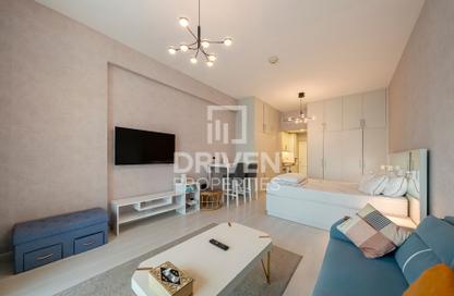 Apartment - Studio - 1 for rent in Palm Views East - Palm Views - Palm Jumeirah - Dubai